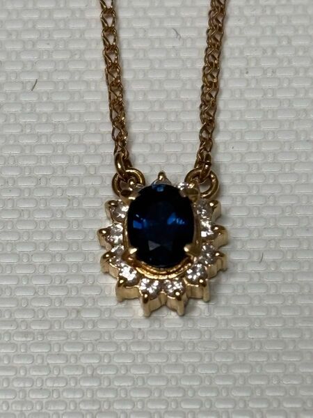 (713)【天然メレダイヤ0.151ct】青石付K18ネックレス