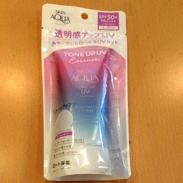 スキンアクア トーンアップUVエッセンス SPF50+ PA++++ 80g(ラベンダー)日焼け止め