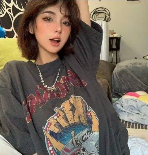 グラフィックTシャツ
