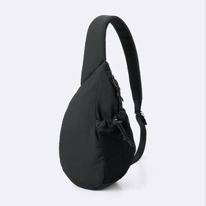 新品 GU ジーユー スリングショルダーバッグ 09 BLACK ブラック