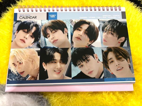 スキズ 卓上カレンダー 2023-2024 straykids
