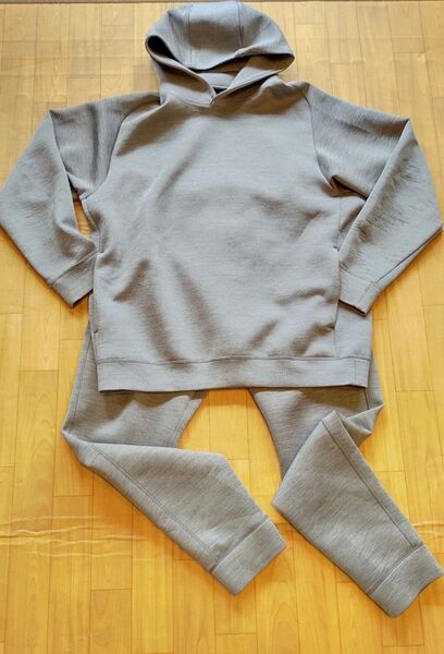 UNIQLO ユニクロ ウルトラストレッチドライスウェットプルパーカー(長袖)GRY/XL &スウェットパンツ GRY/M 上下