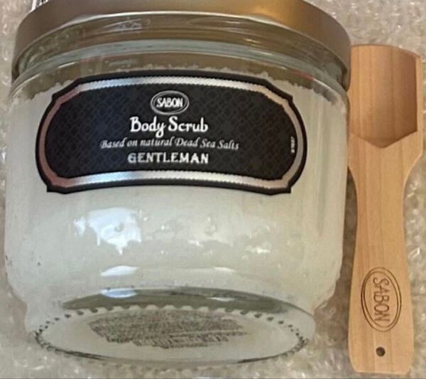サボン (SABON) GENTLEMANジェントルマン ボディスクラブ 600g(新品未開封品国内正規販売品)未使用木製スプーン