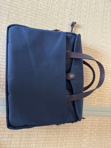 フィルソン Filson ブリーフケース 70256 ショルダーバッグ ビジネスバッグ メンズ ファッション ネイビー アメリカ産