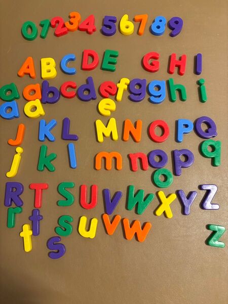 アルファベット 数字 マグネット 大文字 小文字.