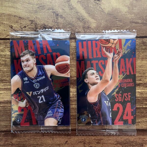 B.LEAGUE ツインウエハース 2024-25 SEASON メタリックプラカード 2枚セット コッツァー 松崎 裕樹