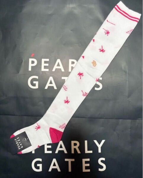 新品タグ付きPEARLY GATES パーリーゲイツ ハイソックス 22-24cm