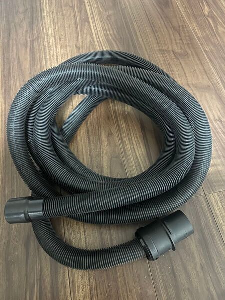 マキタ 集じんホースマキタ(Makita) 集じん機用ホース φ28-5.0m (電動工具接続タイプ) A-34229