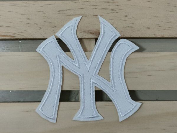 【MLB★PATCH】ニューヨークヤンキース!アイロンワッペン/パターンA白<1枚>☆<今週の推しクーポン>