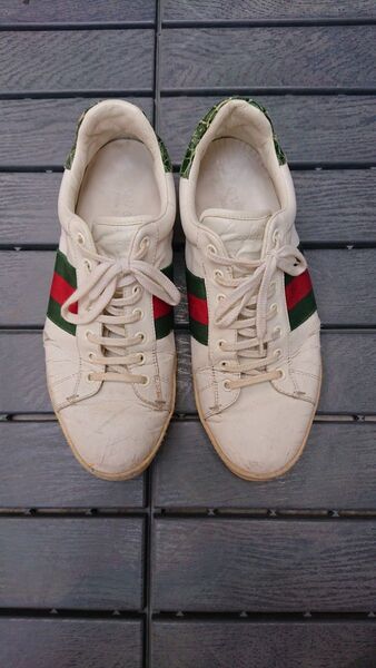GUCCI グッチのシェリーライン レザースニーカー