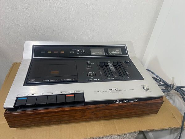 SONY tc 4250 SD カセットプレーヤー ビンテージ品