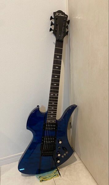 B.C.Rich Mockingbird ST (BCリッチモッキンバードST)