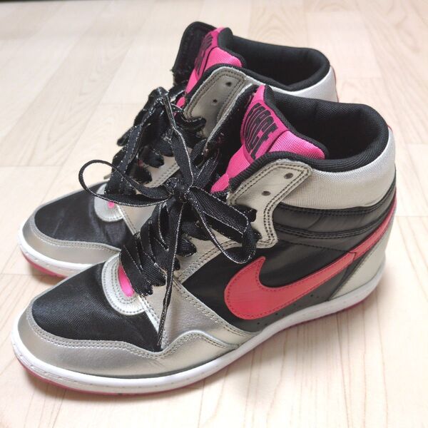 ★NIKE★エアフォースインヒールスニーカー☆25cm