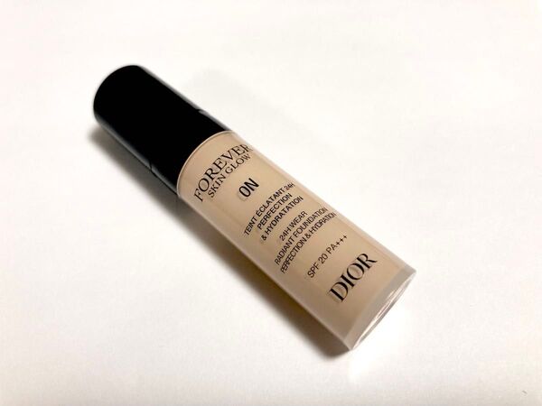 ディオールスキン フォーエヴァー フルイド グロウ 0N 5mL