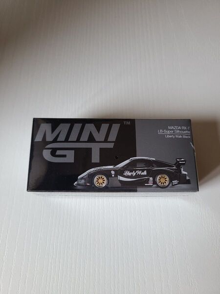 MINI GT RX-7 LIBERTY WALK LB-SUPER Silhouette