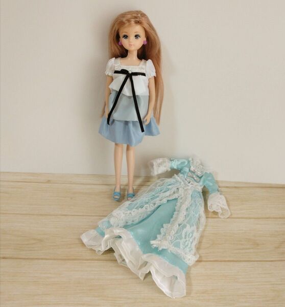リカちゃんのお友達 マリアちゃん 人形 本体 お洋服 セット リカちゃんフレンド タカラトミー
