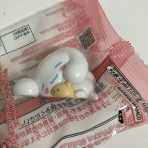 【お値下げ中】サンリオ フィギュアコレクション~みんなでおひるね~ シナモロール