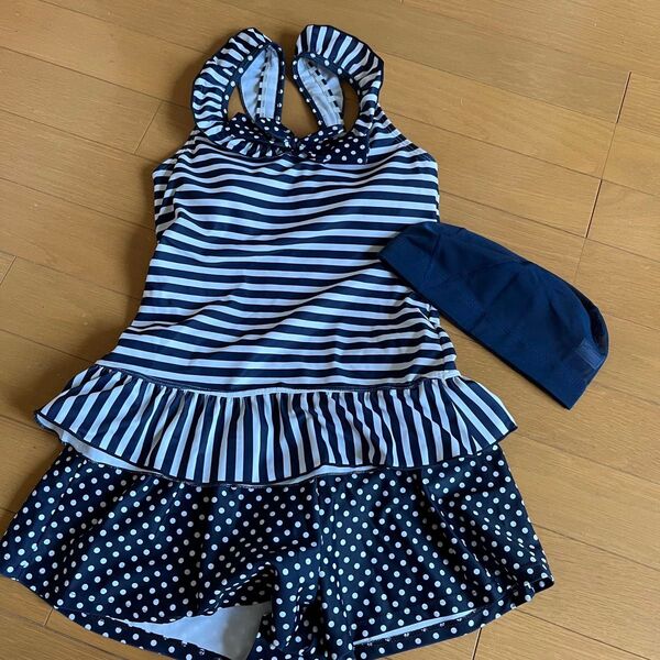 女の子用セパレート水着とスイムキャップセット 未使用品 サイズ160