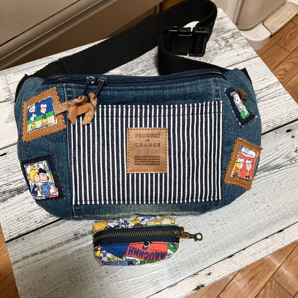 ボディーバック デニムリメイク ハンドメイド ★とても可愛い★ ワッペン付き 両サイドファスナー開き ポチ袋付き