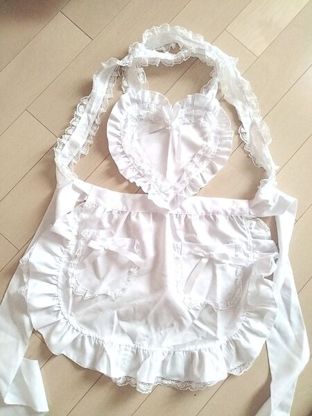 フリルエプロン ハート