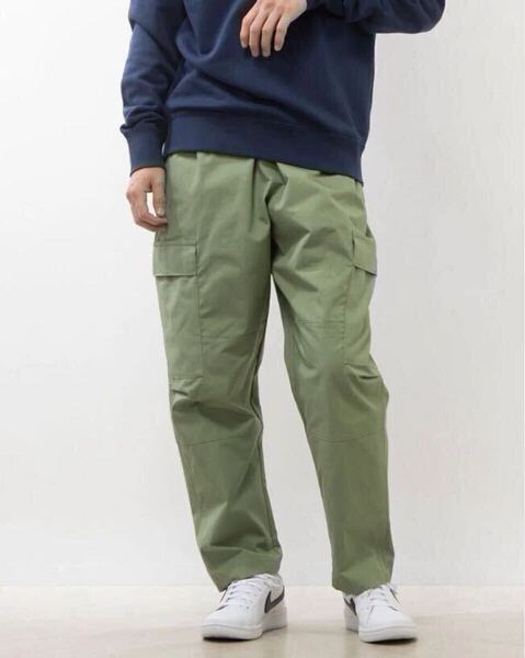 新品 定価10560円 Lサイズ NIKE ナイキ メンズ ウーブン カーゴパンツ オイルグリーン Loose Fit