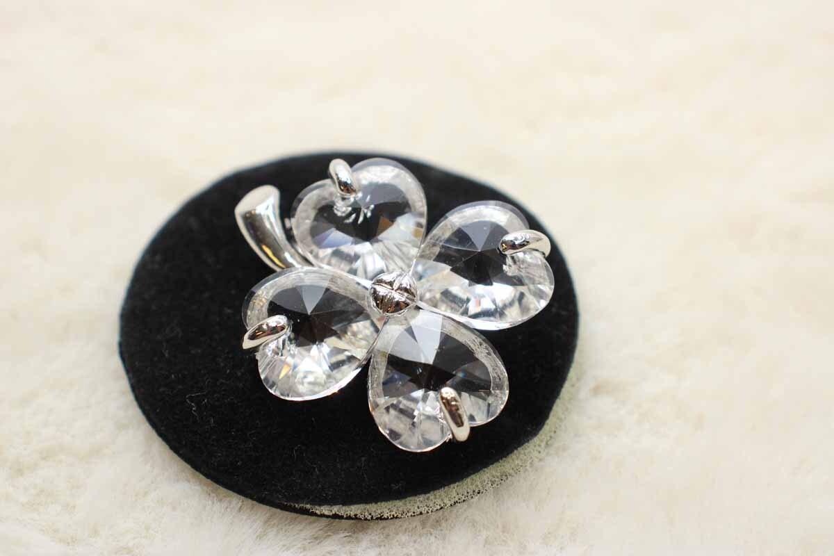 【希少】CHURYO 佐藤忠良 ブロ−チ ペンダントトップ 蓮の少女 シルバー 希少】CHURYO 佐藤忠良 ブロ−チ ペンダントトップ 蓮の少女