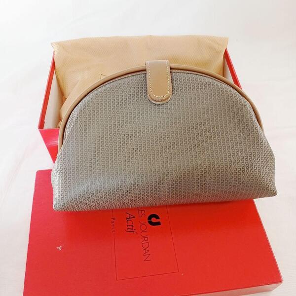 CHARLES JOURDAN シャルルジョルダン クラッチバッグ 送料無料 正規品 鑑定済み 人気ブランド 限定セール