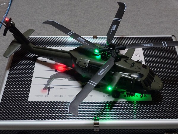 YUXIANG YXZNRC F09 F09V UH60 1/47 ブラックホーク 機体のみ フタバ S−FHSS 英語取説 6軸ジャイロ ブラシレスモーター作動確認のみ
