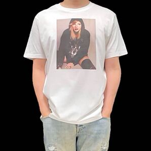 新品 Taylor Swift テイラースウィフト グラミー セレブ カントリーポップ オルタナ フォーク テラスハウス Tシャツ ユニセックス Mサイズ
