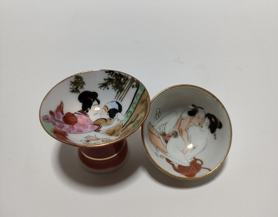 「春画 九谷焼 御盃」木箱入り 5客セット|骨董 九谷造 お猪口 金彩 酒盃 Yahoo!オークション -「春画盃」の落札相場・落札価格