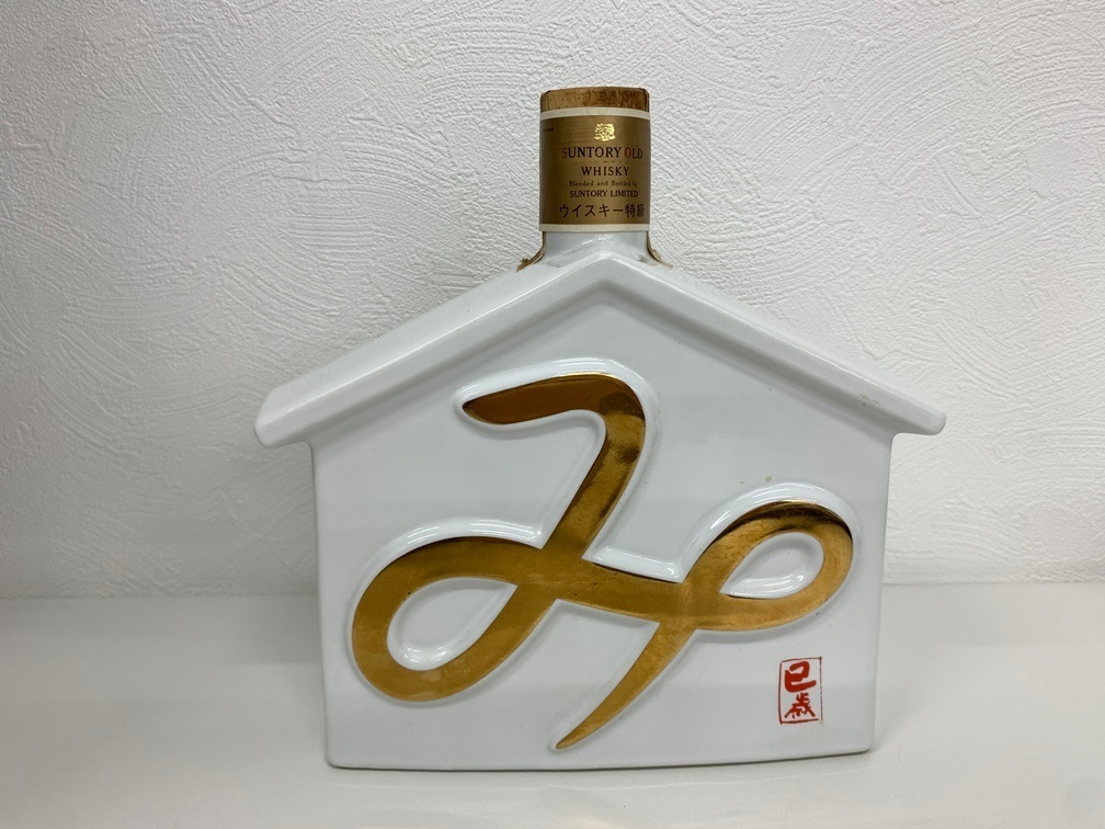 【未開栓】SUNTORY  12年/2001 巳（み）/干支ボトル 未開栓】SUNTORY ROYAL 12年/2001 巳（み）/干支ボトル