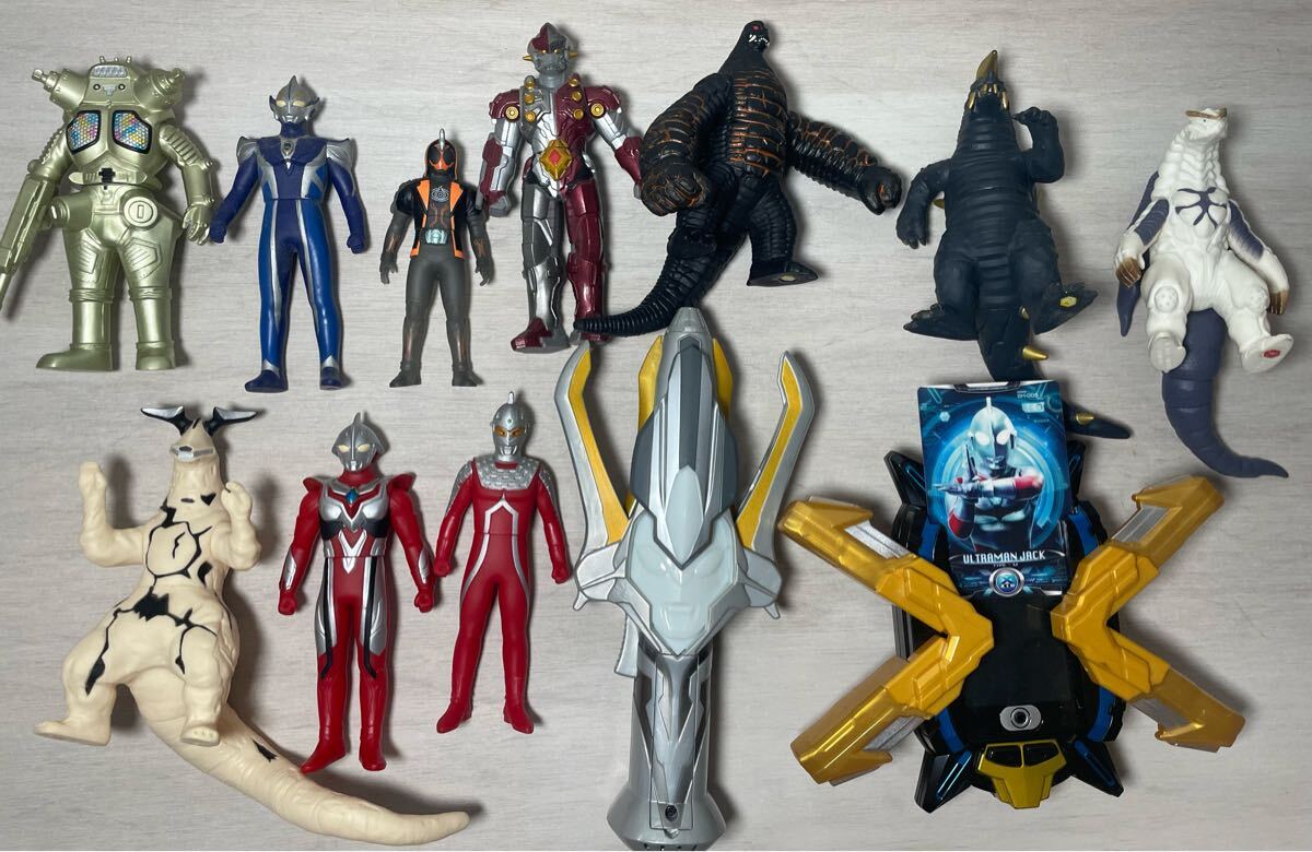 ウルトラマン&ウルトラ怪獣 ソフビ人形 中古品 26体セット 2025年最新】Yahoo!オークション -ウルトラマンソフビセットの
