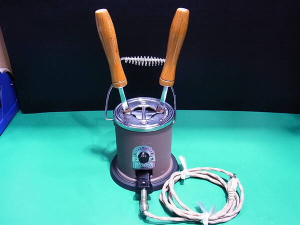 ■■【即決】タキイ電器 タキイ電化鏝 2丁たて アイロン (和装アイロン・昭和レトロ・ 和裁電化鏝・裁縫こて・電気コテ)動作確認OK!