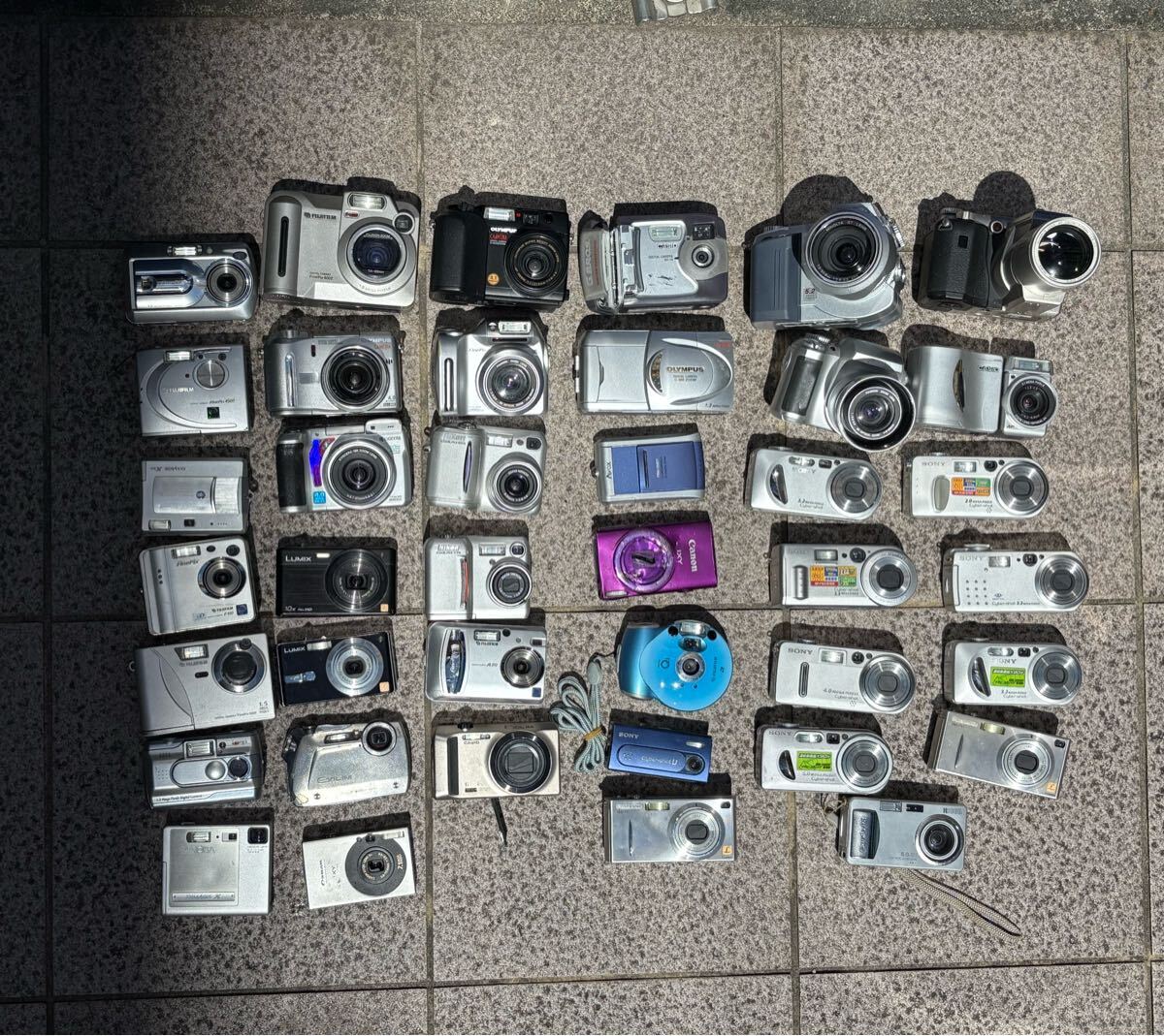 Canon IXY デジタルカメラ まとめ 4台 2025年最新】Yahoo!オークション -canon ixy まとめの中古品