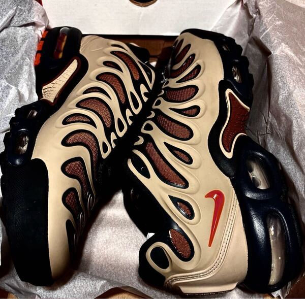 ☆送料込■新品27.5cm■ナイキ エア マックス プラス ドリフト AIR MAX PLUS カーキ/スモークグレー/サンドドリフト【定価.22330円】