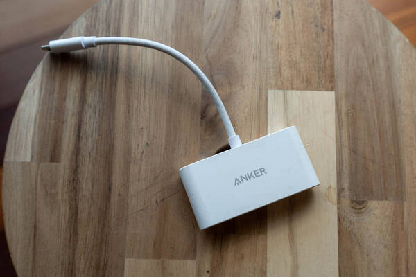 ★Anker PowerExpand 3-in-1 USB-C ハブ 4K対応 HDMI出力ポート 90Wパススルー充電 PD対応 USB 3.0
