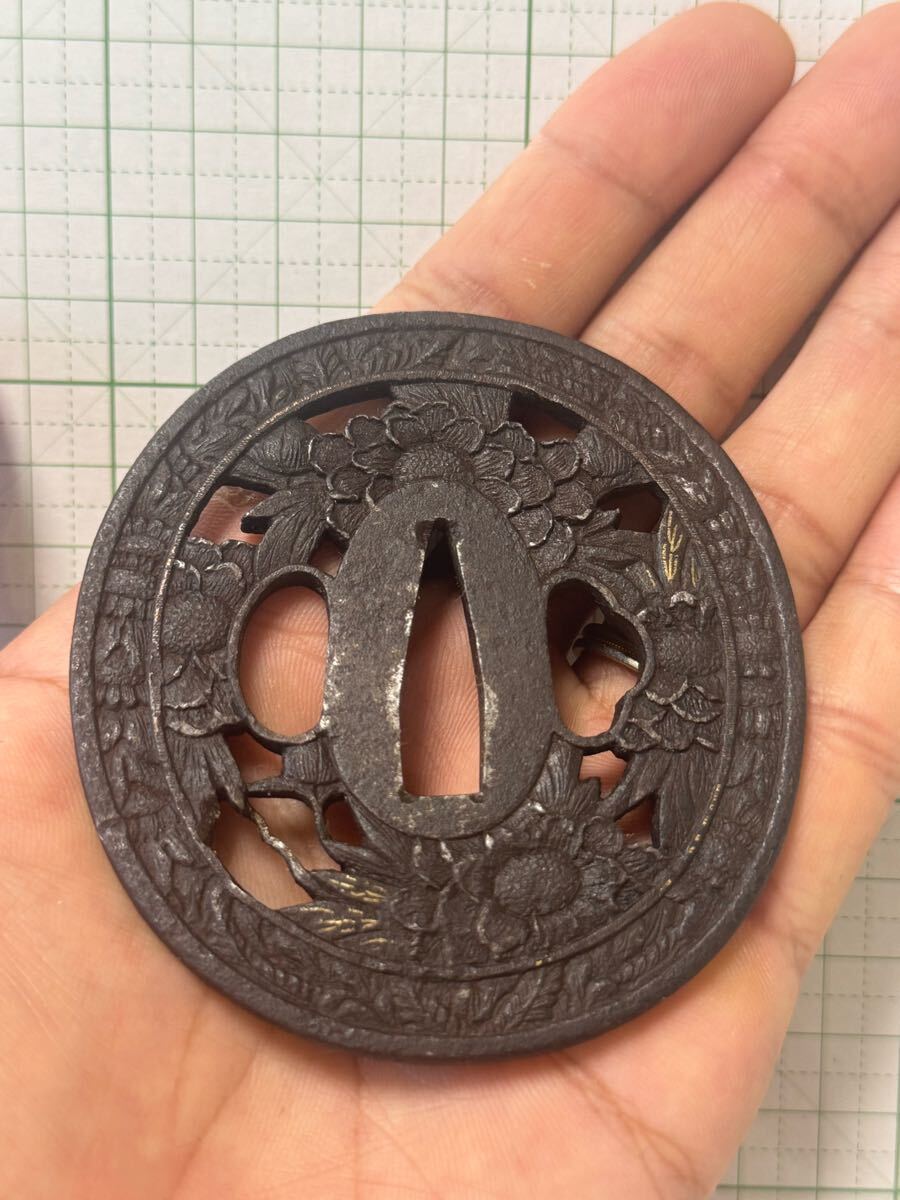 新国劇 創立六十周年記念品 鍔型文鎮(?) Yahoo!オークション -「文鎮」(鍔、刀装具) (武具)の落札相場