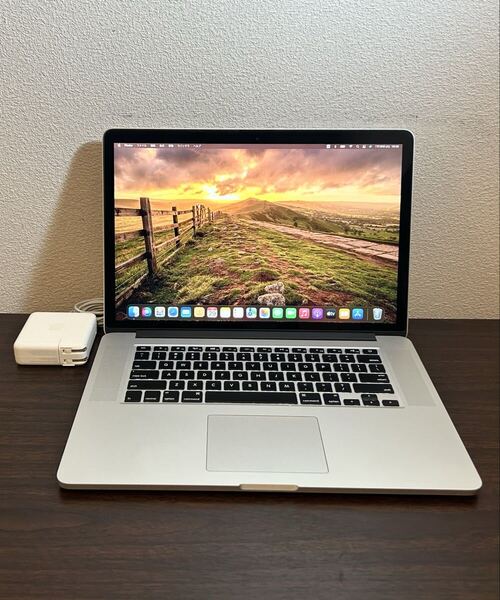 最上位【新品SSD1TB/新品バッテリー】最強 MacBook Pro Retina15インチ Mid2015 i7 2.8GHz/R9M370X/16GB/US/トリプルOS(最新OS)/Windows11