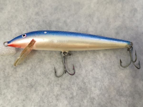 ラパラ CD11 カウントダウン ブルーバックパール RAPALA 塗装ダメージあり (80)