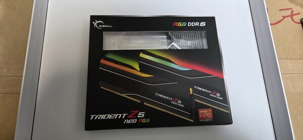 送料無料 G.SKILL TRAIDENT Z5 NEO RGB F5-6000J3238G32GX2-TZ5NR DDR5 メモリ 64GB EXPO Ryzen