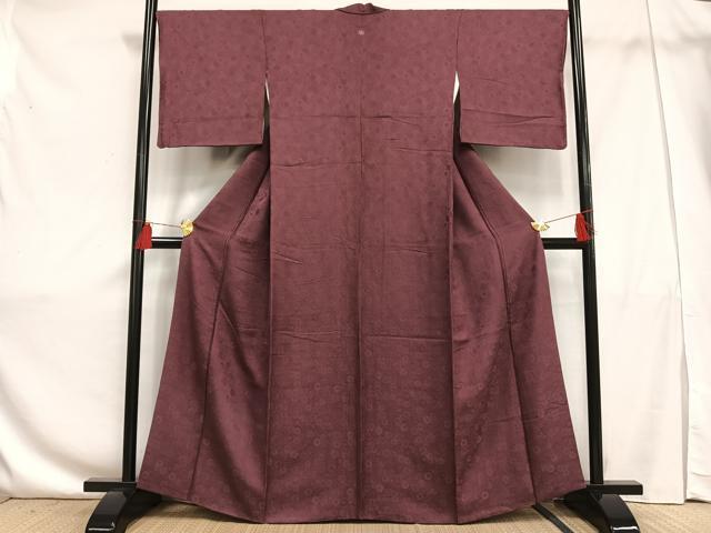 平和屋着物■上質な色無地　紗綾型地紋　石竹色　逸品　未使用　BAAJ7052sa