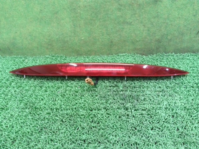 C26 セレナ ハイマウントストップランプ コイト 286-23096 日産 純正 セレナ 《 C26 》 ハイマウントストップランプ 26590