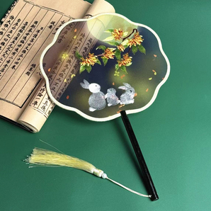 うちわ 両面刺繍 上品 花柄 透け感 団扇 和装浴衣 花火大会 お祭り かわいい うさぎ3匹 ウサギ ラビット 兎