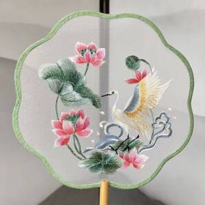 うちわ 両面刺繍 上品 花柄 透け感 団扇 和装浴衣 花火大会 お祭り ハスと鶴