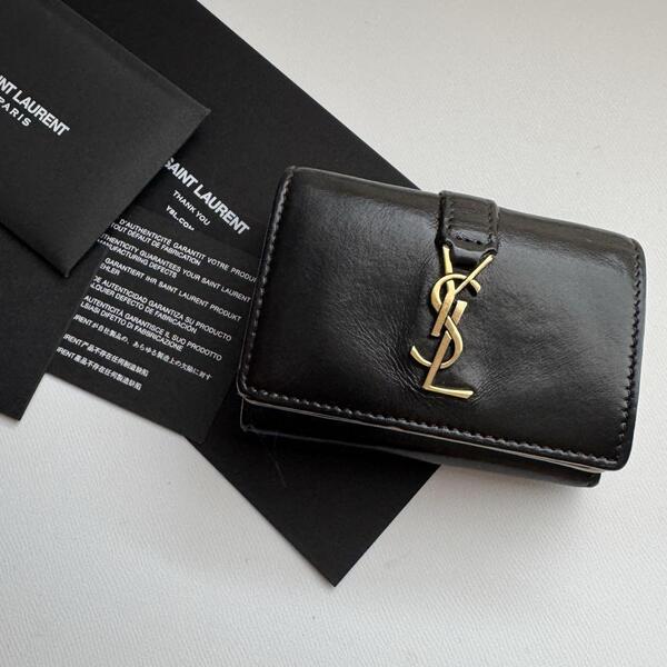 【限定価格】 881 Saint Laurentイブサンローラン3つ折り財布
