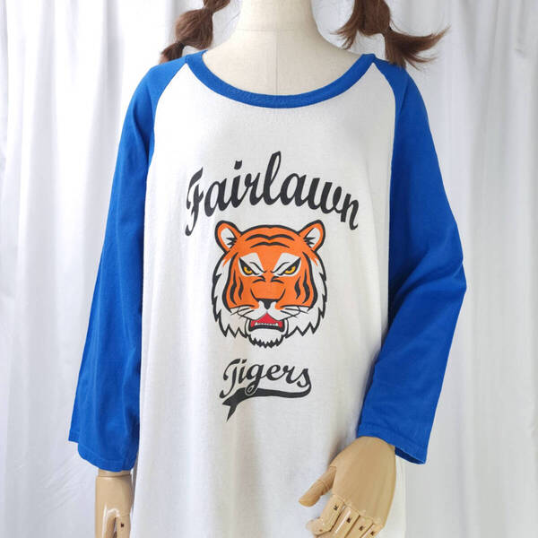 used 2XLサイズ相当 fairlawn TIGERS ラグランスリーブ 七分袖 Tシャツ ホワイト×ブルー系 古着 虎 タイガーズ 寅 アメカジ 大きいサイズ