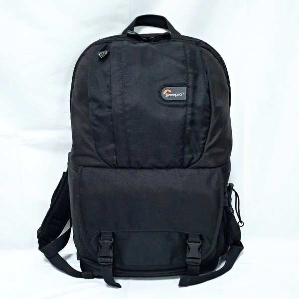 【美品】Lowepro Fastpack 200 ロープロ アウトドア 2気室 一眼レフ カメラバッグ リュック バックパック ブラック