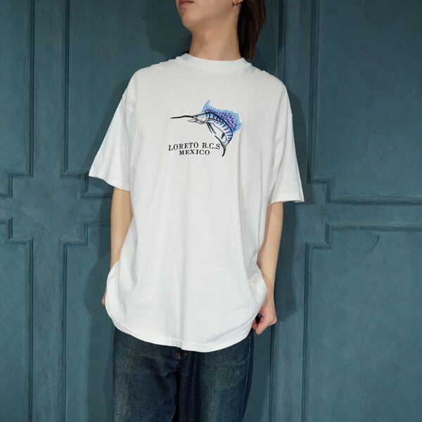 USA VINTAGE CABO LOCO LORETO B.C.S MEXICO FISH EMBROIDERY DESIGN T SHIRT MADE IN MEXICO/アメリカ古着お魚刺繍デザインTシャツ