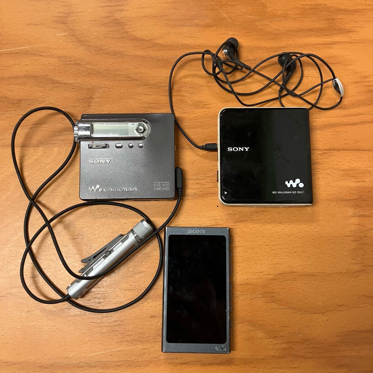 SONY MD WALKMAN MDLP対応 MDプレーヤー MZ-E630 黒 Yahoo!オークション -「mdウォークマン mz-e630」の落札相場