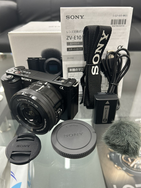 美品★SONY ソニー VLOGCAM ZV-E10 レンズキット ブラック ZV-E10L B 2420万画素 Vlog用 APS-C ミラーレス一眼カメラ★元箱付き